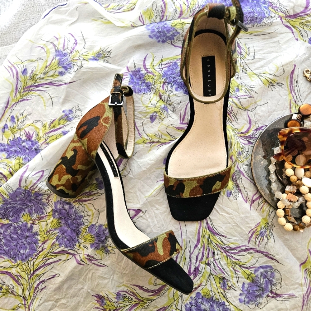 NIB Anthropologie Sanctuary | Strut Camo Heels | Size 7